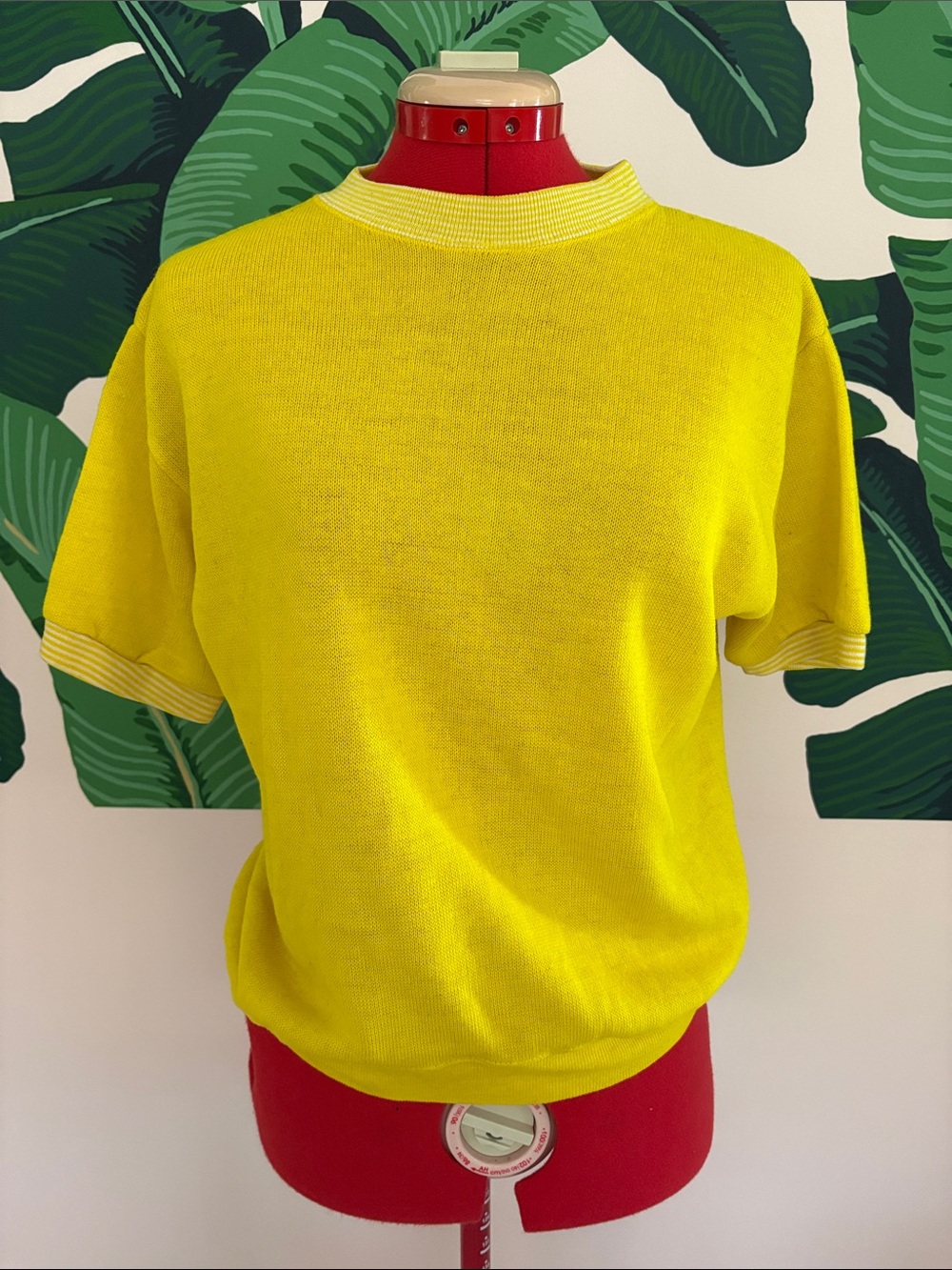 Vintage Bright Yellow 1960s Short Sleeve Knit Top